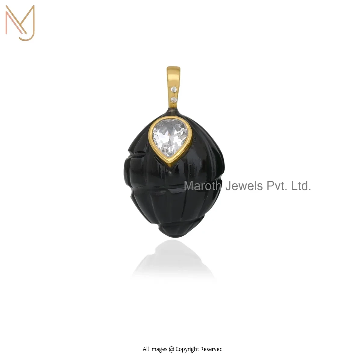 Private Lable 14K Yellow Gold Cubic Zircon & Black Onyx Gemstone Shell Pendant