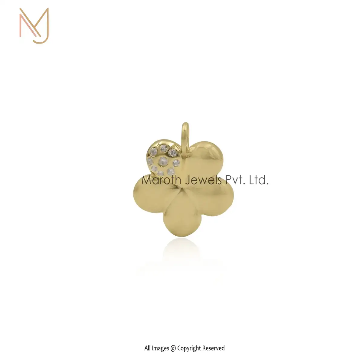 14K Yellow Gold White Topaz Flower Pendant Jewelry Manufacturer