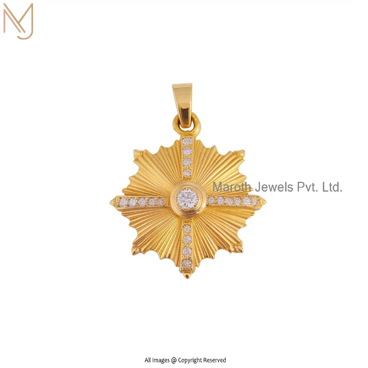 925 Silver Yellow Gold Plated Moissanite Fluted Clover Pendant Manufacturer