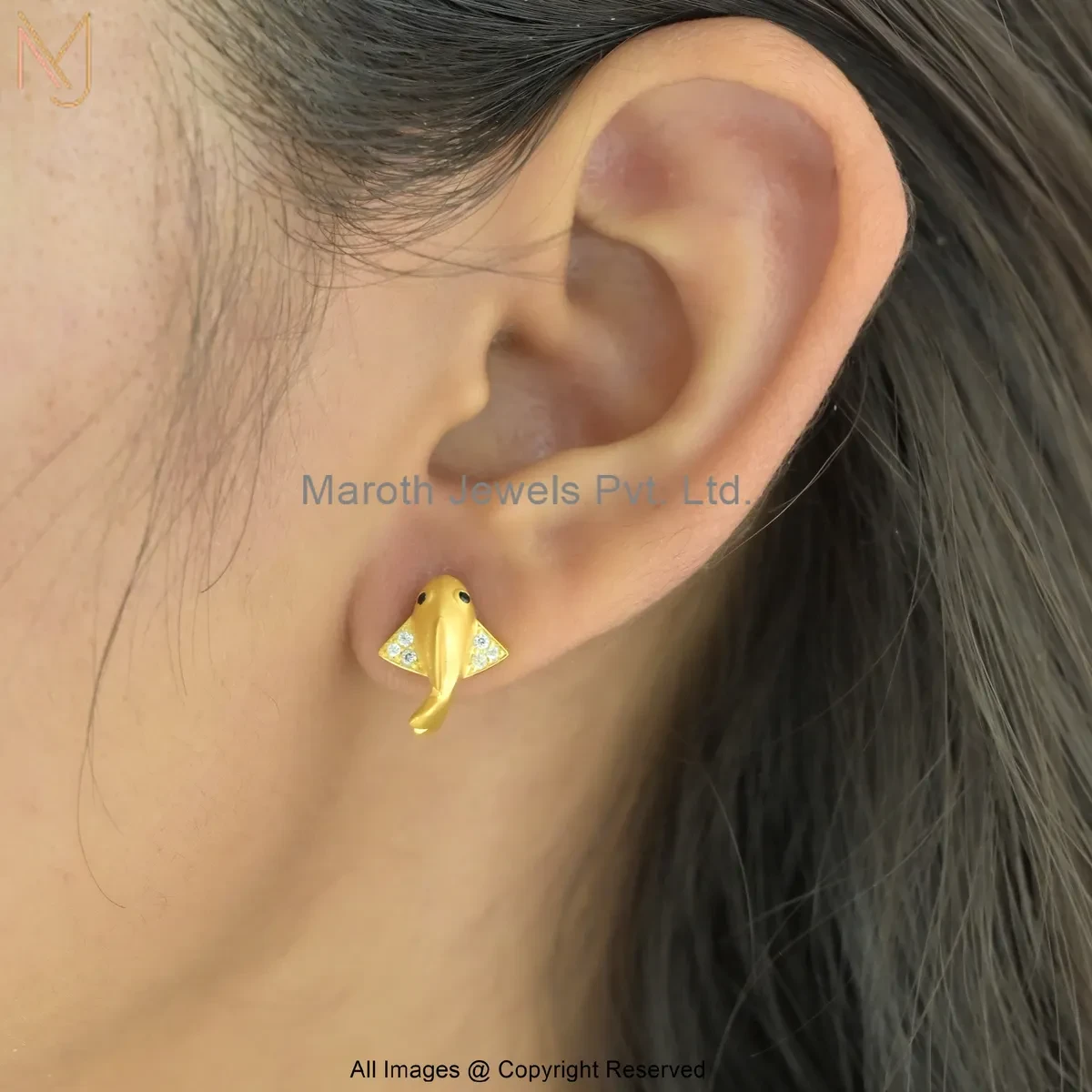 Wholesale 925 Silver Yellow Gold Plated Diamond Cubic Zircon Fish Shape Gold Stud Earring